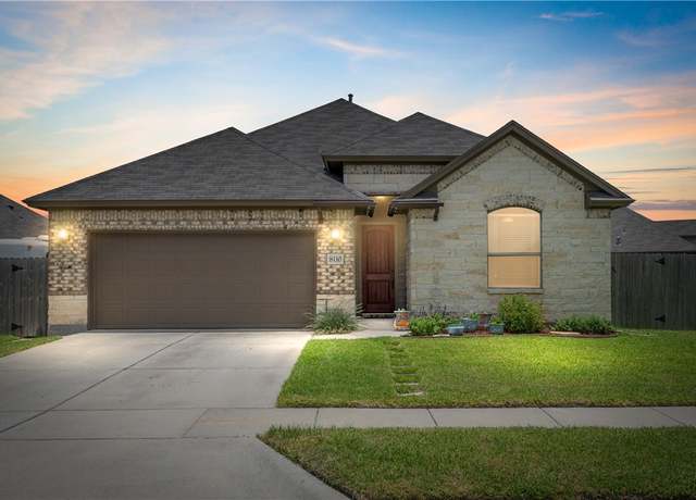 Property at 8110 Resplandor St, Corpus Christi, TX 78414, 4 beds, 2 baths