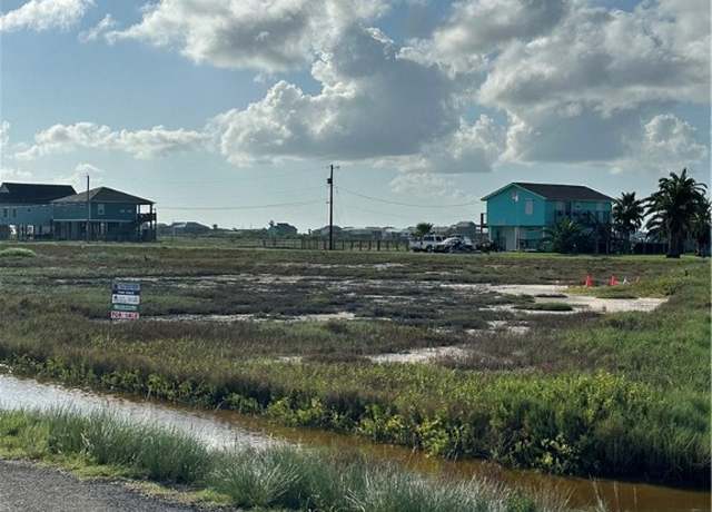 Property at 245 Sailfish Dr, Rockport, TX 78382