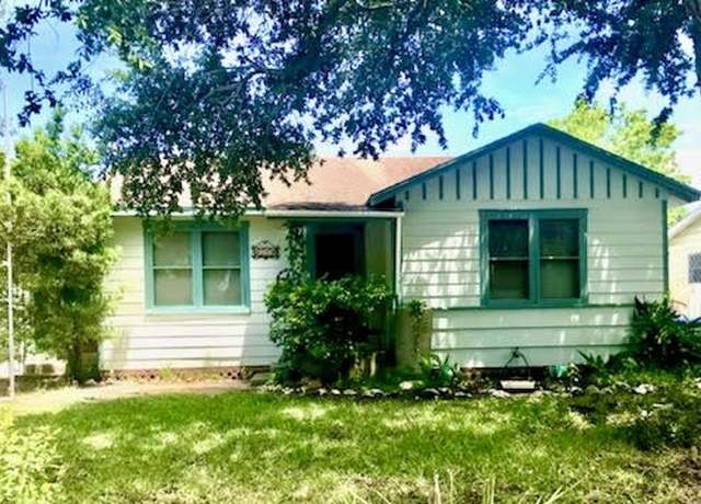 Property at 4114 Lowman St, Corpus Christi, TX 78411, 2 beds, 1 bath