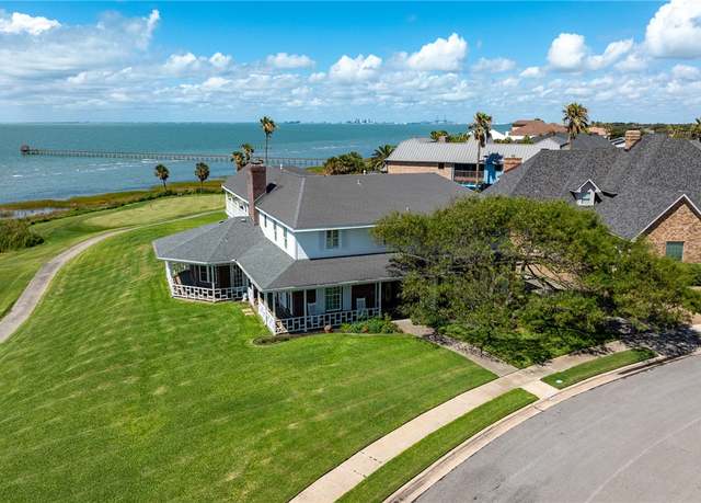 Property at 334 Pebble Beach Dr, Portland, TX 78374, 6 beds, 5.5 baths
