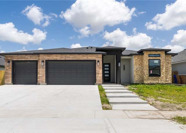 Property at 1482 Dragonstone Ct, Corpus Christi, TX 78415, 5 beds, 3.5 baths