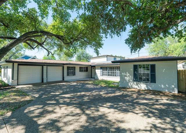 Property at 515 Seale Ave, Kingsville, TX 78363, 5 beds, 4 baths