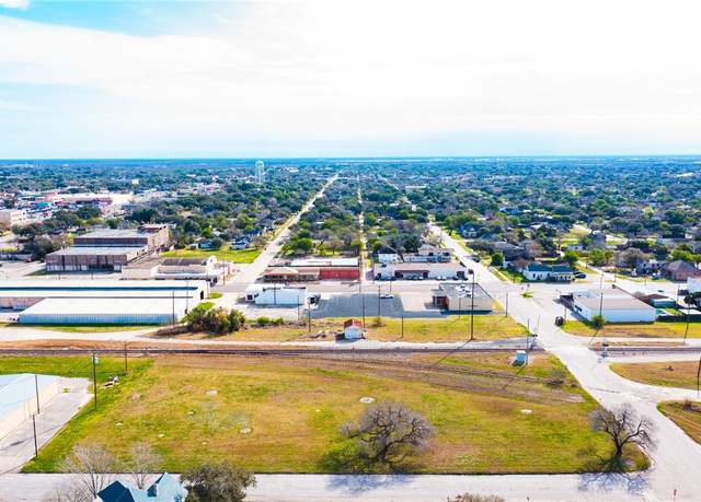 Property at 400 S 5th St, Kingsville, TX 78363
