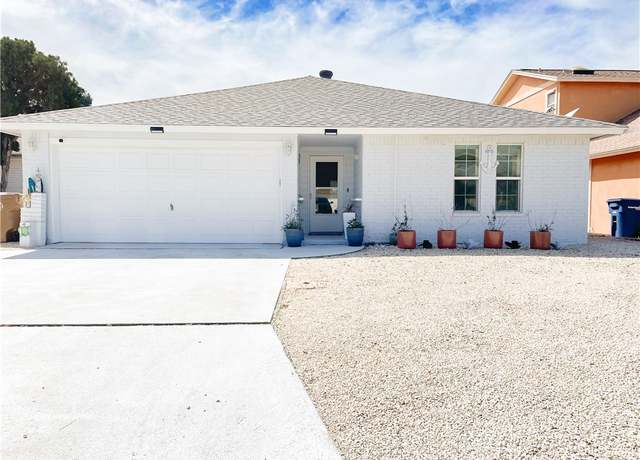 Property at 15321 Beaufort Ct, Corpus Christi, TX 78418, 3 beds, 2 baths