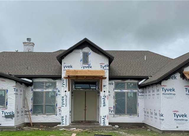 Property at 1470 Y.o. Ranch Dr, Corpus Christi, TX 78415, 4 beds, 3 baths