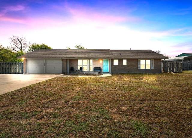 Property at 314 Inglewood, Ingleside, TX 78362, 3 beds, 2.5 baths