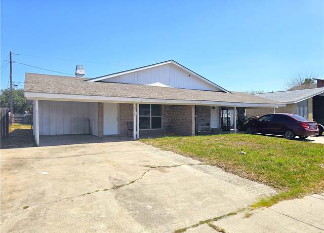 Property at 2116/2118 Zephyr, Ingleside, TX 78362, 4 beds, 2 baths