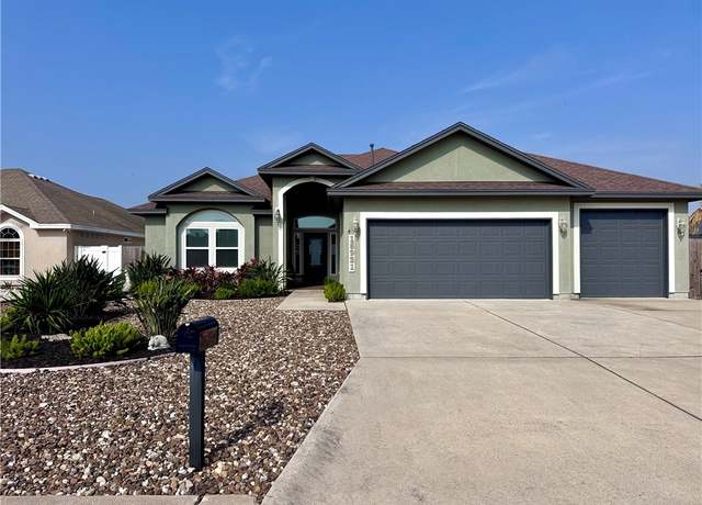 Property at 15921 Cozumel Dr, Corpus Christi, TX 78418, 4 beds, 3 baths