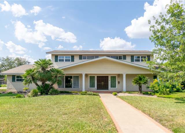 Property at 1321 Southwood St, Alice, TX 78332, 4 beds, 4 baths