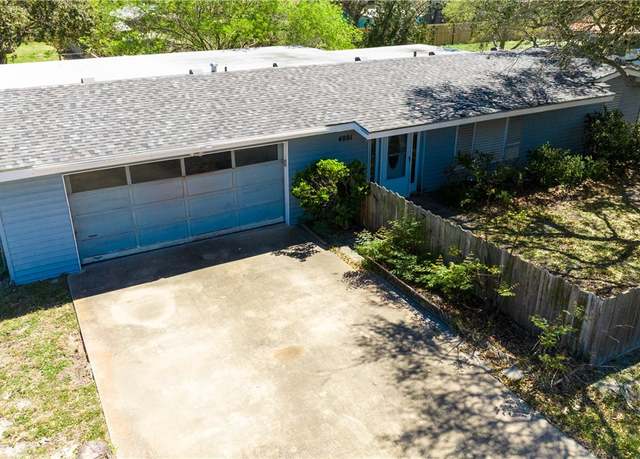 Property at 4001 Herring Dr, Corpus Christi, TX 78418, 3 beds, 2 baths