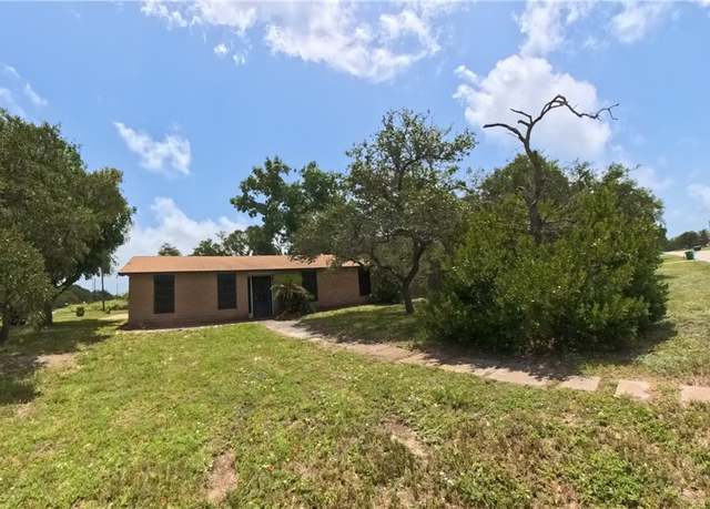 Property at 257 N 9th St, Aransas Pass, TX 78336, 3 beds, 2 baths