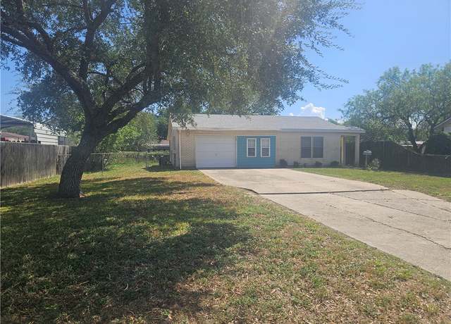 Property at 814 E Lewis St, Sinton, TX 78387, 2 beds, 1 bath