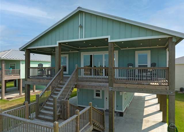 Property at 121 Bufflehead Ln, Rockport, TX 78382, 3 beds, 2.5 baths