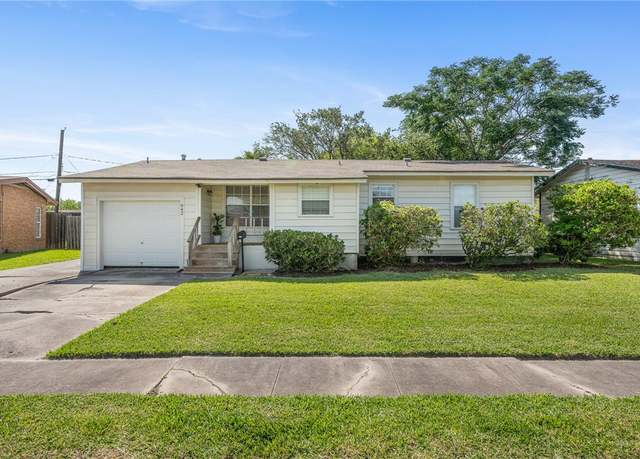 Property at 942 Woodlawn, Corpus Christi, TX 78412, 3 beds, 1 bath
