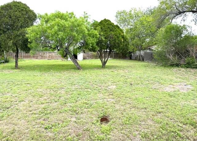 Property at 4325 Leonard Dr, Corpus Christi, TX 78410