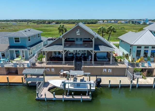 Property at 316 Lands End St, Rockport, TX 78382, 3 beds, 3 baths