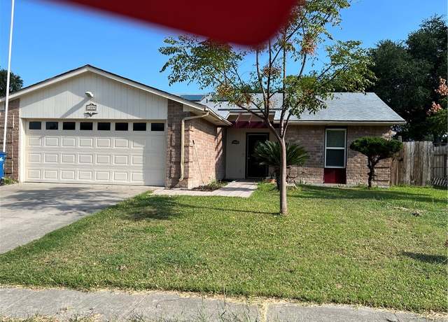 Property at 1209 Harbor Village Dr, Corpus Christi, TX 78412, 3 beds, 2 baths