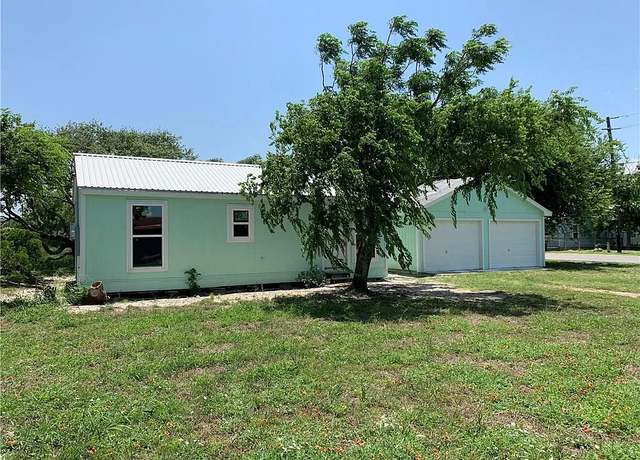 Property at 737 Webb St, Corpus Christi, TX 78418, 3 beds, 2 baths