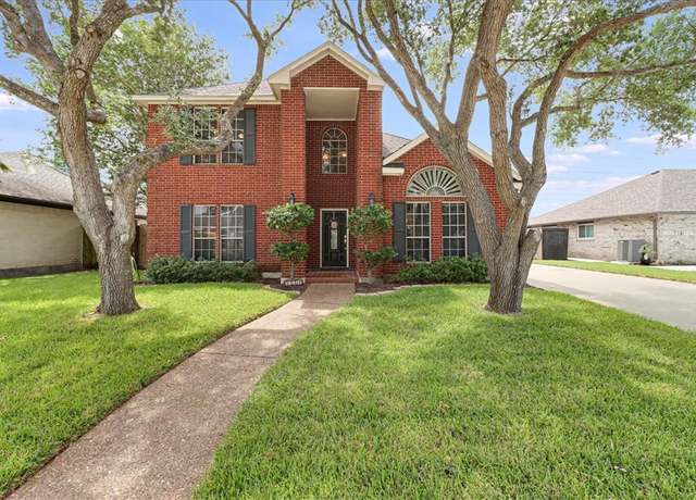 Property at 8114 Etienne Dr, Corpus Christi, TX 78414, 4 beds, 2.5 baths