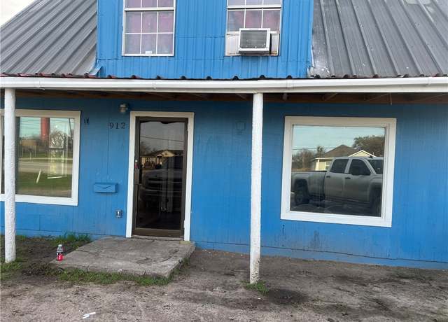 Property at 920 N Front St, Mathis, TX 78368, 4 beds, 2 baths