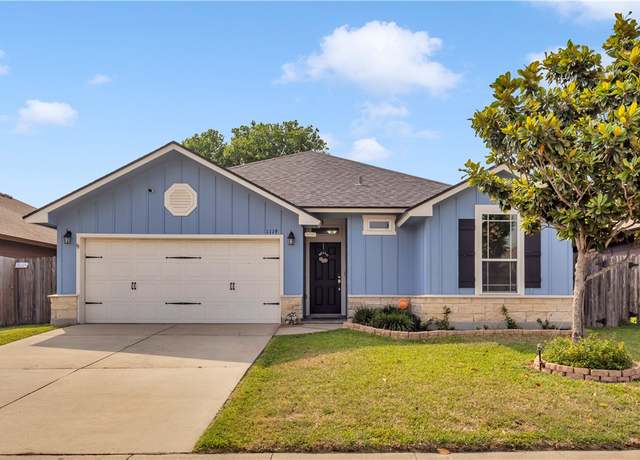 Property at 1119 Imperial St, Portland, TX 78374, 3 beds, 2 baths