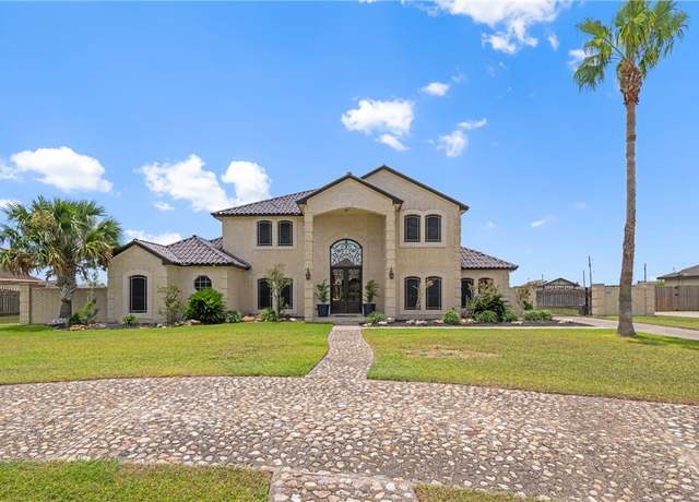 Property at 5413 King Trl, Corpus Christi, TX 78414, 5 beds, 4.5 baths