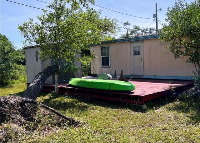 Property at 59 S Saint Charles Loop S, Rockport, TX 78382, 1 bed, 1 bath