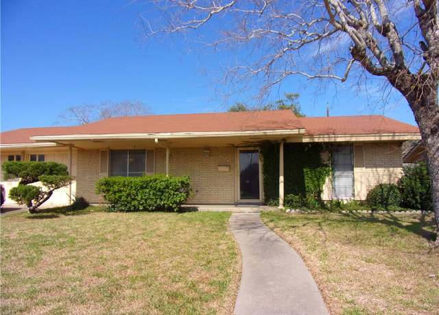 Property at 4634 Bonner Dr, Corpus Christi, TX 78411, 3 beds, 2 baths