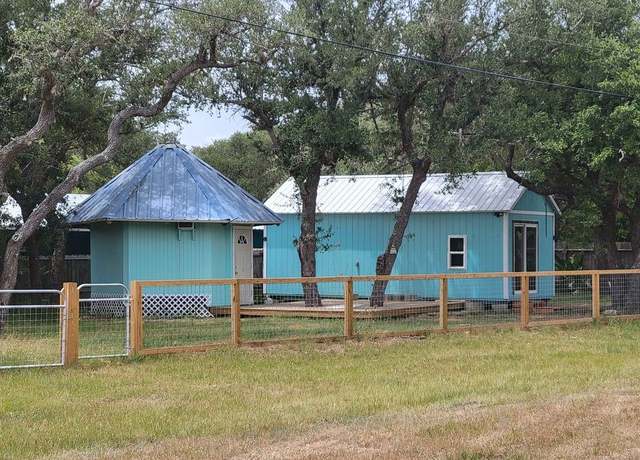 Property at 623 W 6th St, Rockport, TX 78382, 2 baths