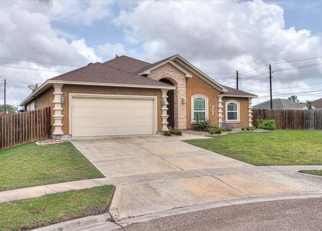Property at 6050 Adrian Dr, Corpus Christi, TX 78414, 4 beds, 2.5 baths