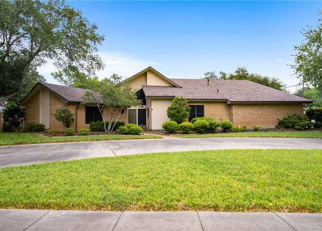 Property at 3724 Andron St, Kingsville, TX 78363, 3 beds, 2.5 baths