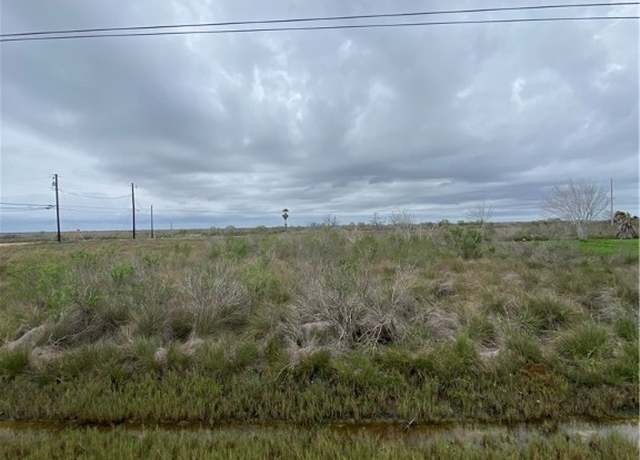 Property at 472 W Pin Oak Ln, Rockport, TX 78382