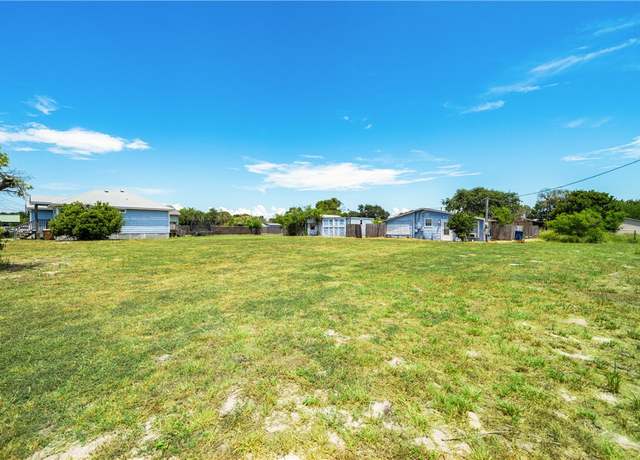 Property at 702 Claride St, Corpus Christi, TX 78418, 1 bed, 1 bath