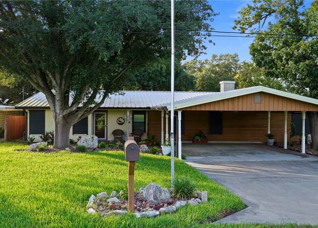 Property at 155 Harbor Cir, Mathis, TX 78368, 3 beds, 3 baths