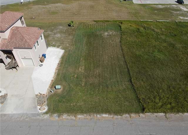 Property at 138 Mariners Dr, Port Aransas, TX 78373