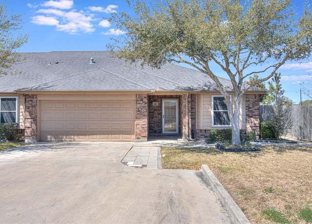 Property at 4750 Grand Junction Dr #40, Corpus Christi, TX 78413, 3 beds, 2 baths