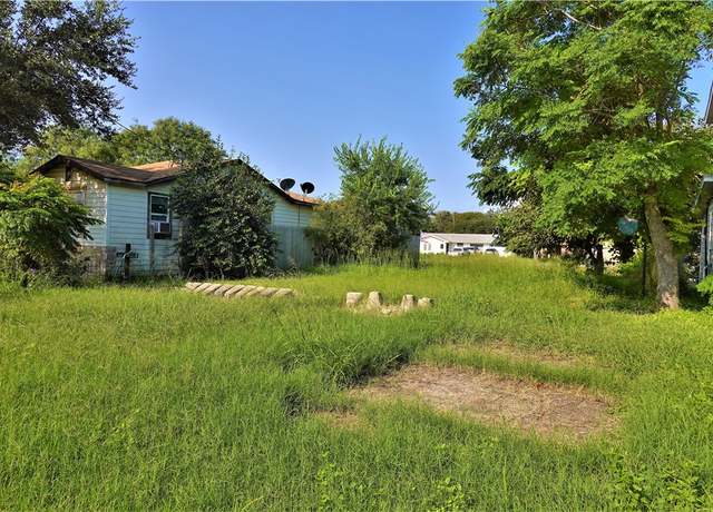 Property at 1145 Ochoa St, Portland, TX 78374