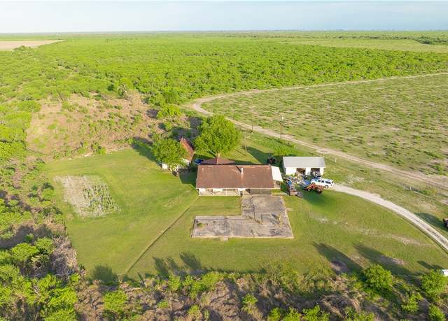 Property at 8897 County Road 526, Skidmore, TX 78389, 2 beds, 1 bath