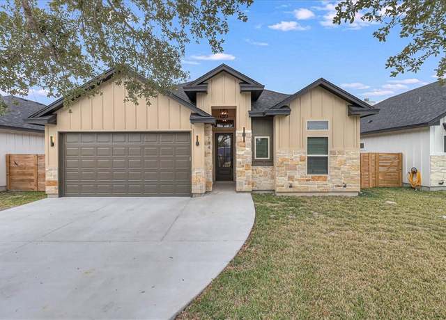 Property at 744 S 9th St, Aransas Pass, TX 78336, 3 beds, 2 baths