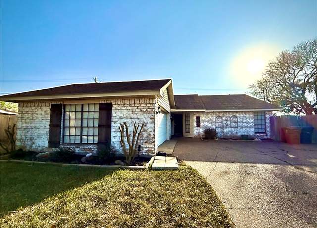 Property at 3325 Hampton St, Corpus Christi, TX 78414, 3 beds, 2 baths