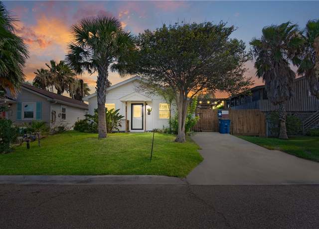 Property at 306 Dunesway, Port Aransas, TX 78373, 2 beds, 2 baths