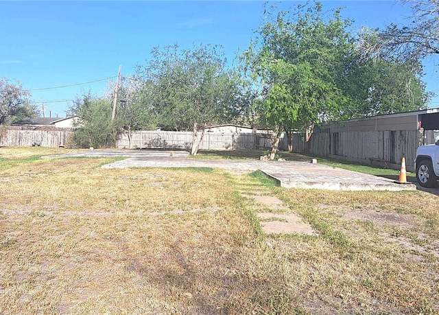 Property at 422 S 18th St, Kingsville, TX 78363