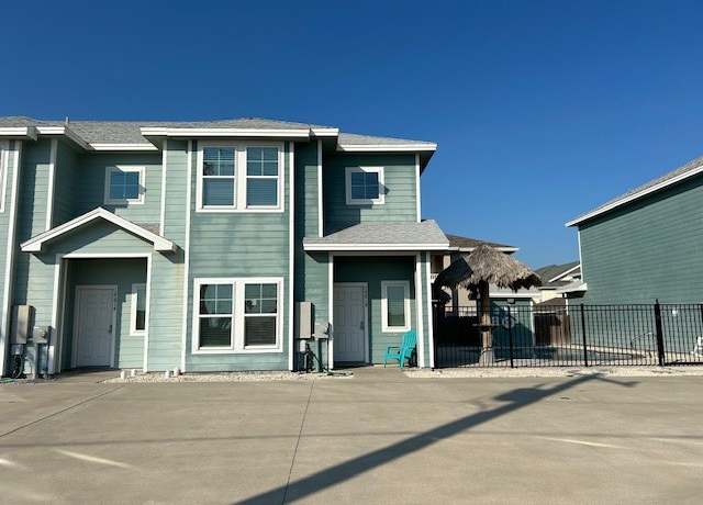Property at 14818 Robla Dr, Corpus Christi, TX 78418, 3 beds, 3.5 baths