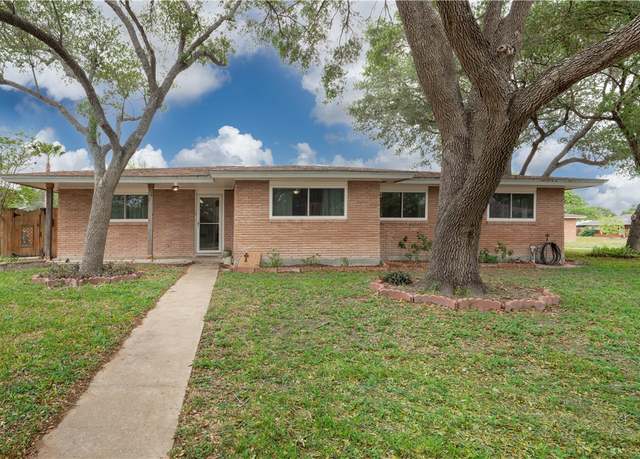 Property at 9606 Huntington Dr, Corpus Christi, TX 78410, 4 beds, 3 baths