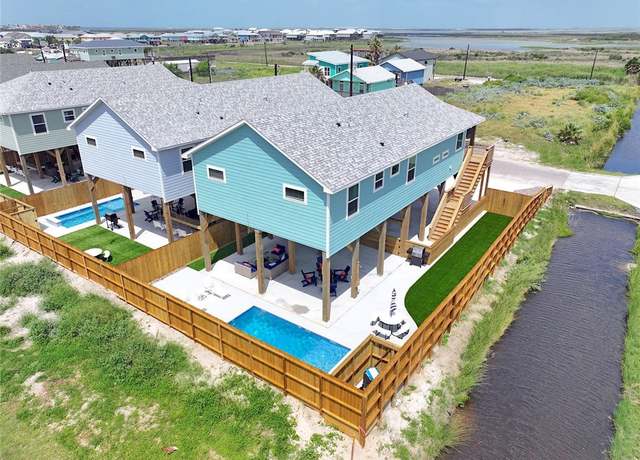Property at 1901 Eskridge Rd, Port Aransas, TX 78373, 4 beds, 4 baths
