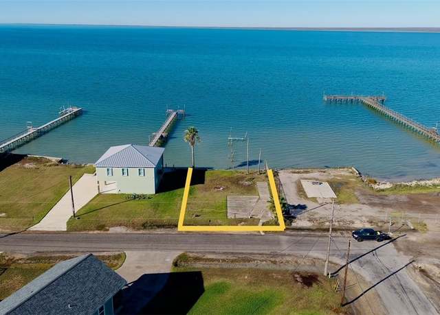 Property at 3 Belaire Dr, Rockport, TX 78382