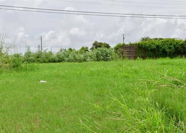 Property at 140 Castle Oak, Rockport, TX 78382