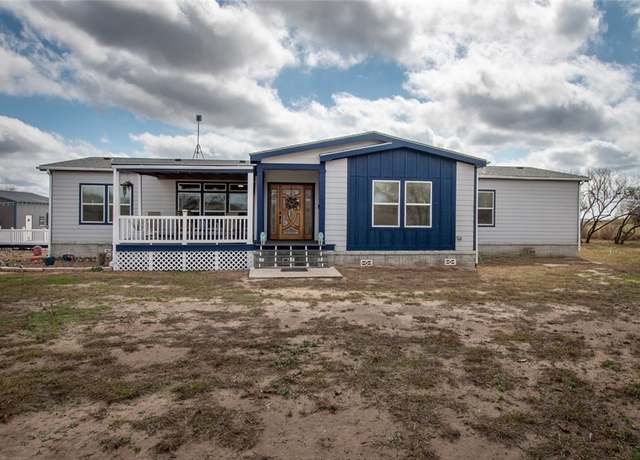 Property at 115 Horseshoe Dr, Mathis, TX 78368, 4 beds, 3 baths
