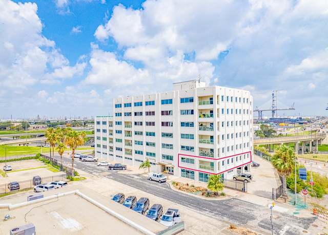 Property at 901 N Upper Broadway St #203, Corpus Christi, TX 78401, 2 beds, 2 baths