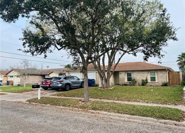 Property at 214 Perthshire Dr, Corpus Christi, TX 78418, 3 beds, 2 baths